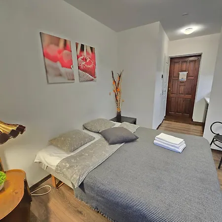 Studio Apartment Red Apple Klaipeda Exterior photo